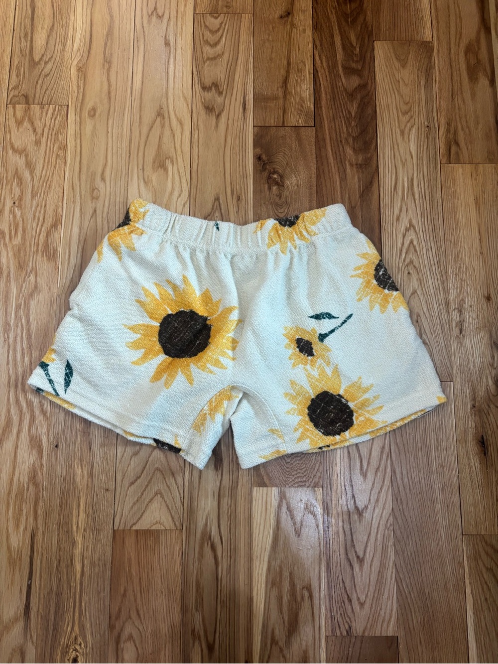 Sunflower Print Cream shorts